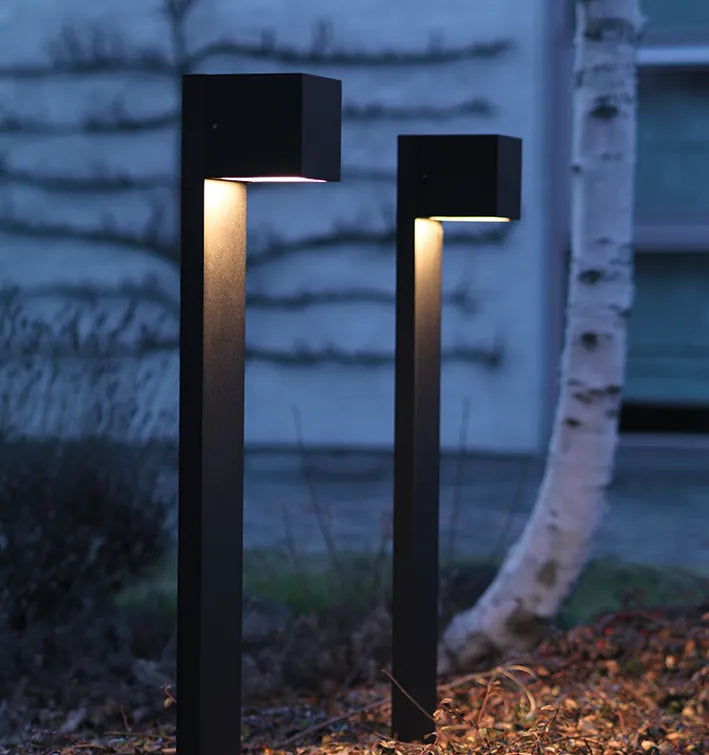 Cube Stand Noir Borne Outdoor