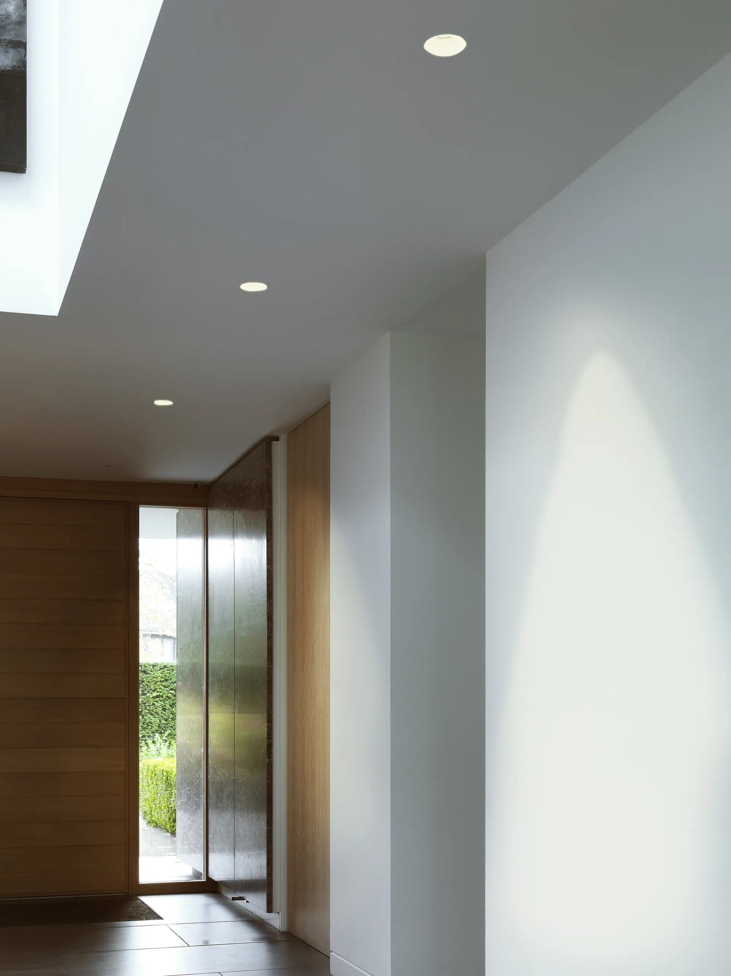 Trimless Round Fixed IP20 Spots