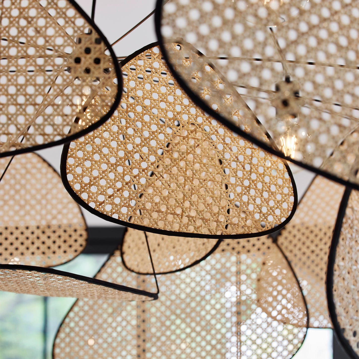 Screen XXL Suspensions