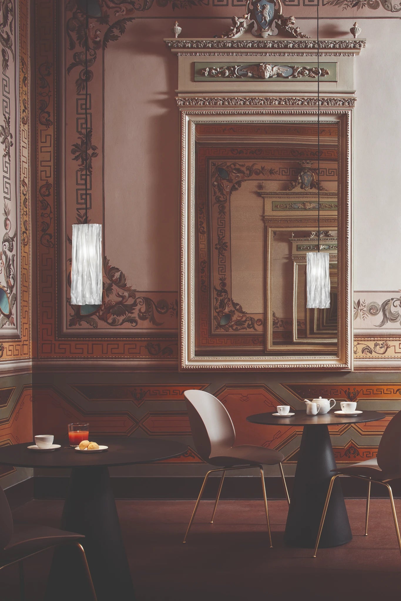 Accordéon Vertical Suspensions