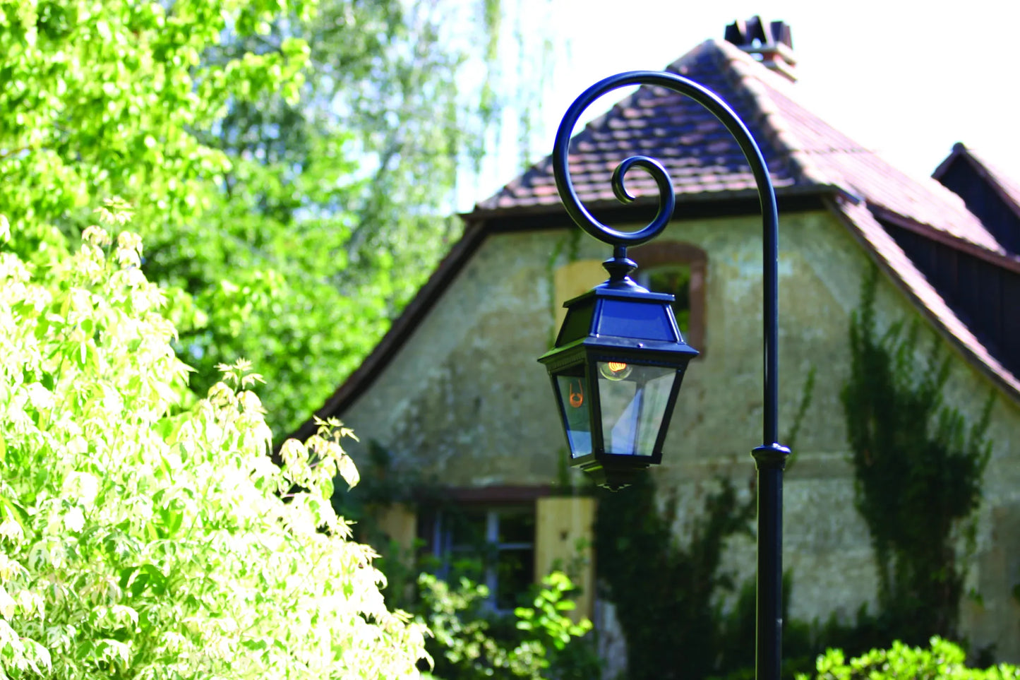 Avenue 2 N° 6 E27 Bornes Outdoor