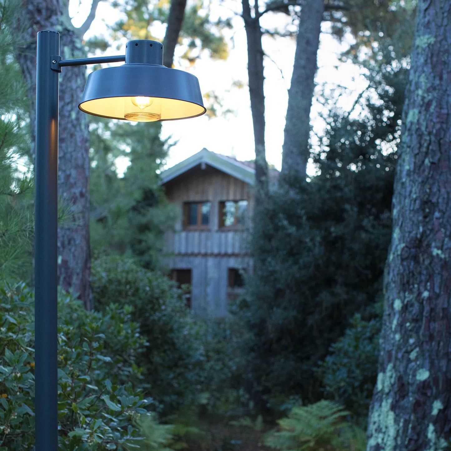 Faktory N° 6 Lampadaires Outdoor