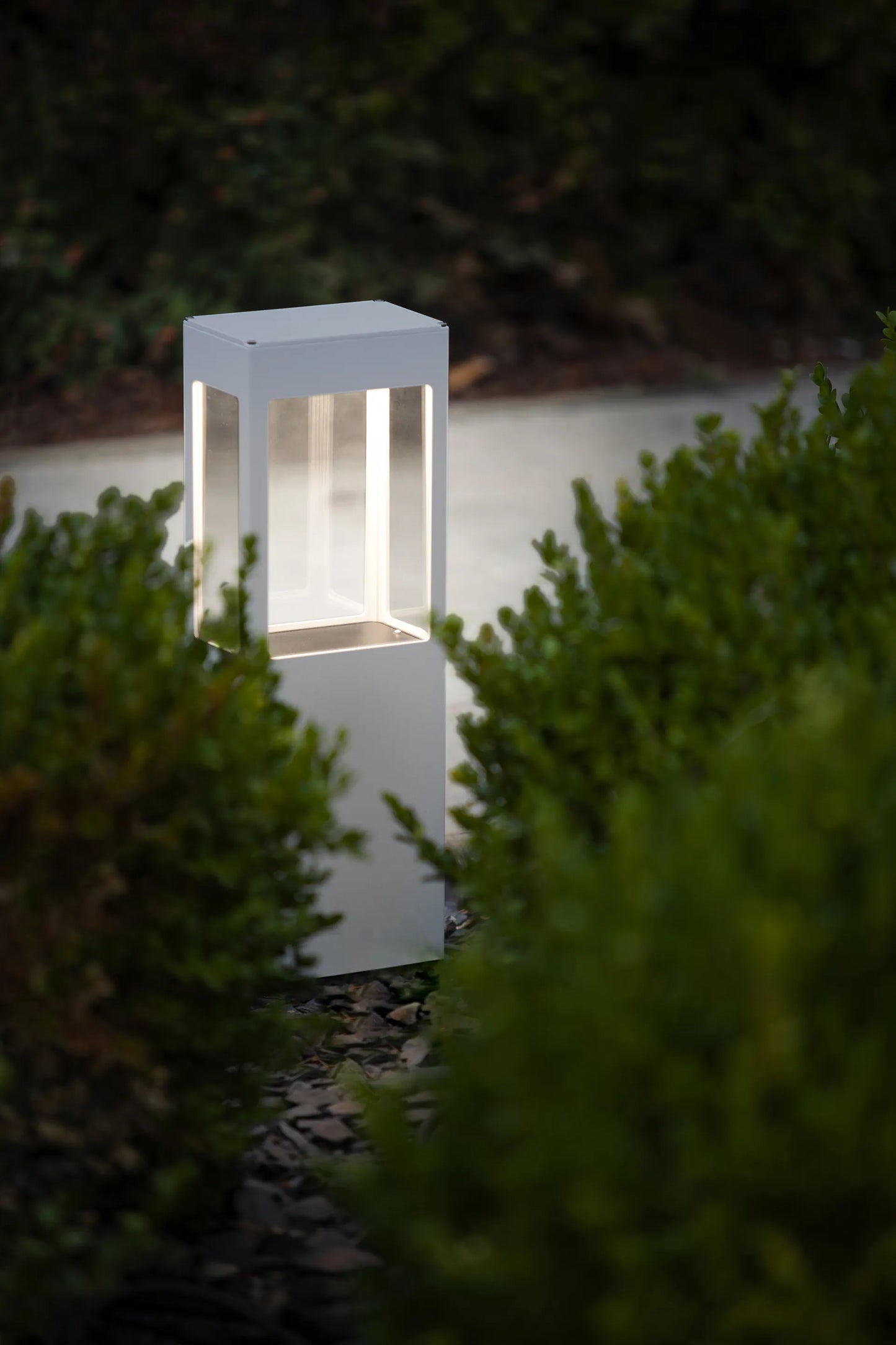 Tétra N° 4 LED avec prises Piliers Outdoor