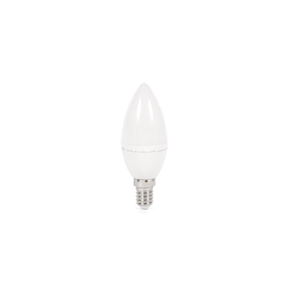 Ampoule E14 C35 LED sur fond blanc