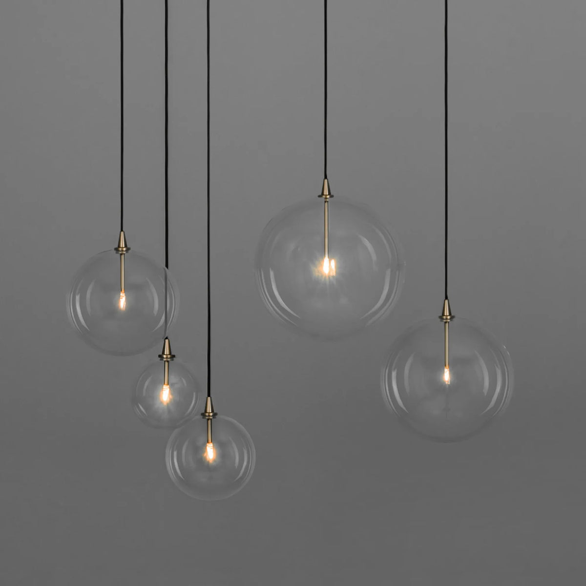 Glass Globe Pendant fi 350 Suspensions
