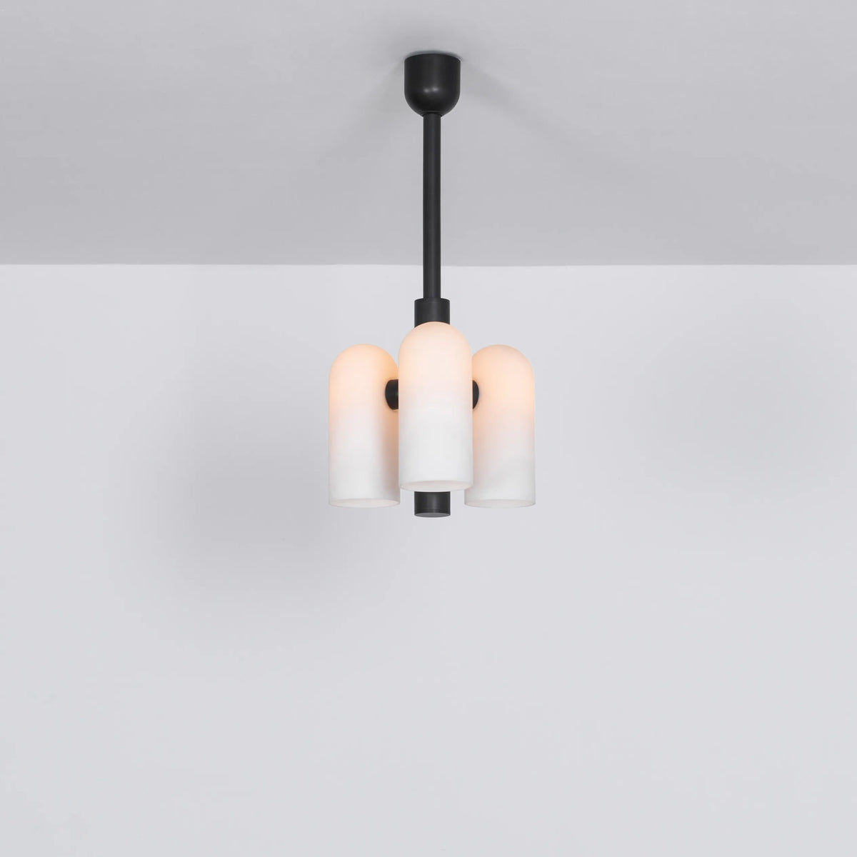 Odyssey Pendant 3 Opale mat Suspensions