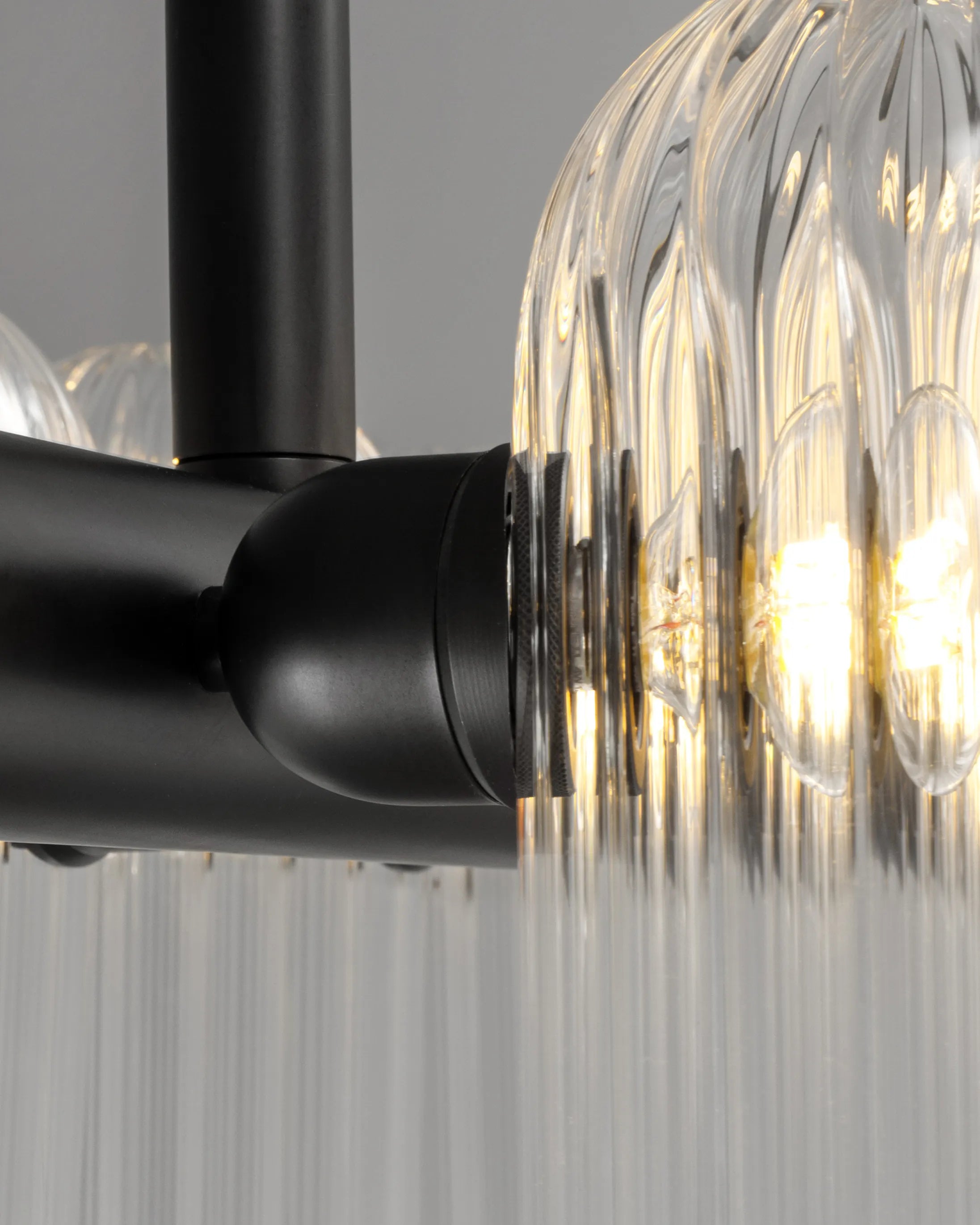 Odyssey Linear Chandelier XS Dries Suspensions