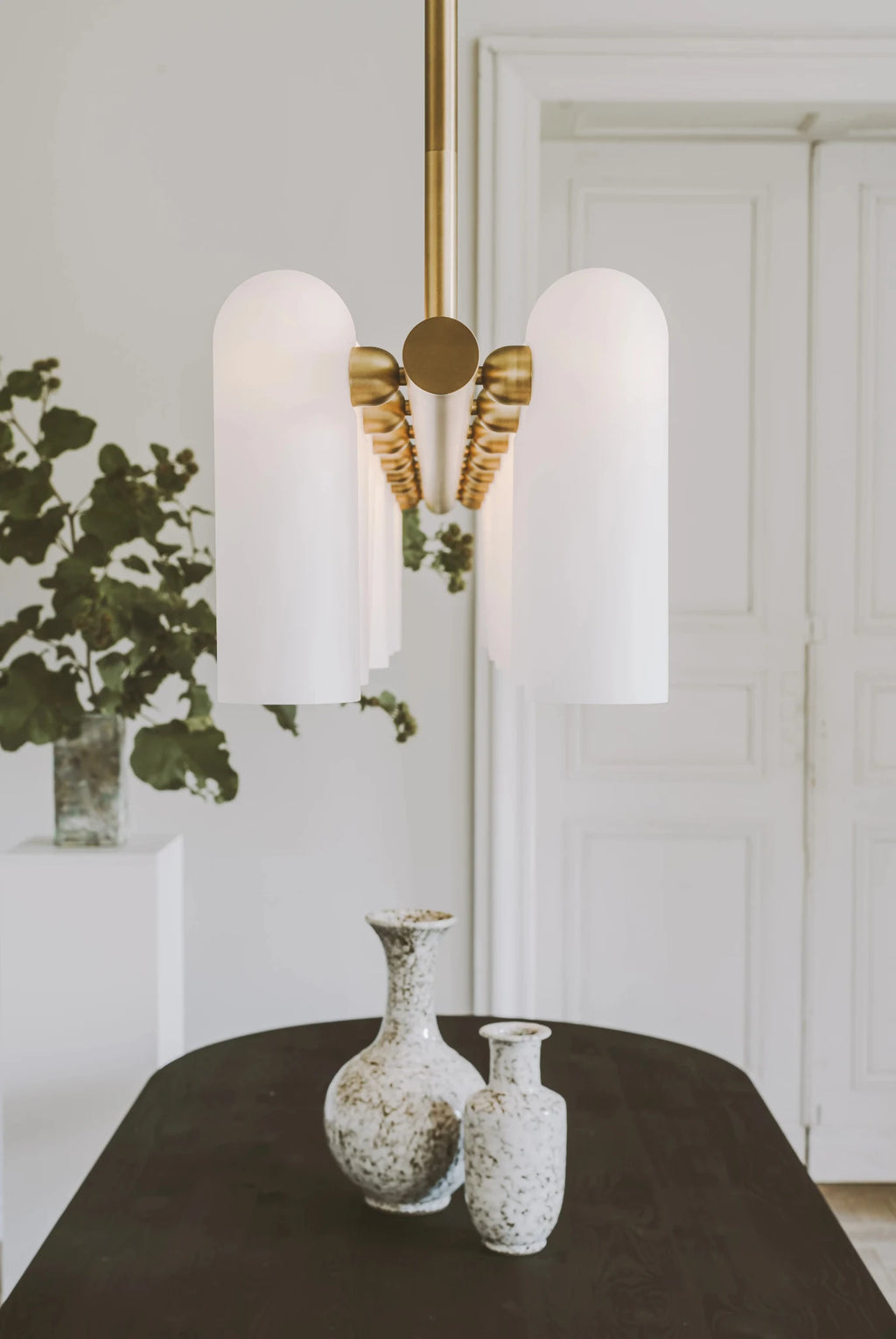 Odyssey Linear Chandelier LG Opale mat Suspensions
