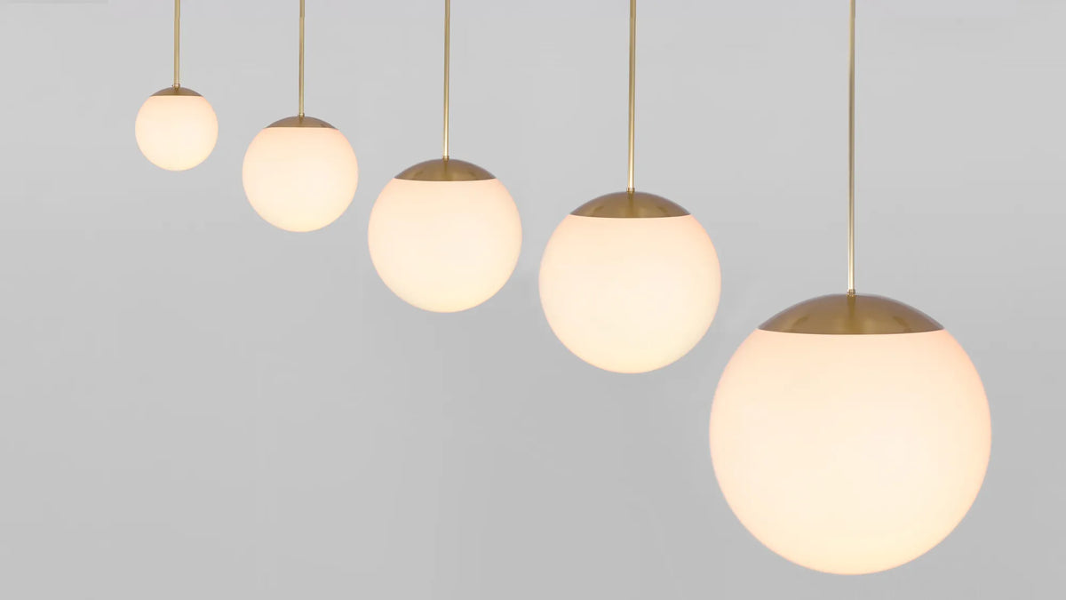 Glass Globe Opal fi 200 Suspensions