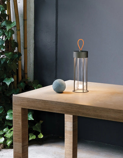 In Vitro Unplugged LED Outdoor Baladeuses et Nomades