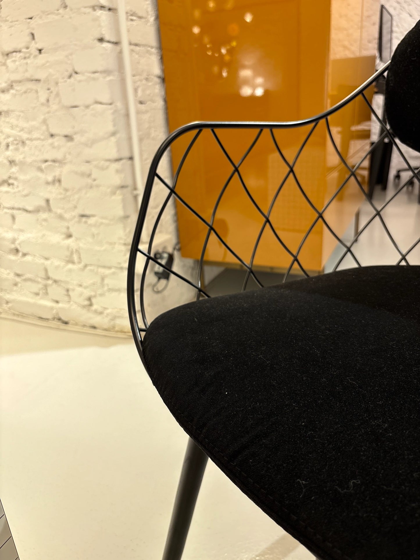 Pina Chaise Outlet