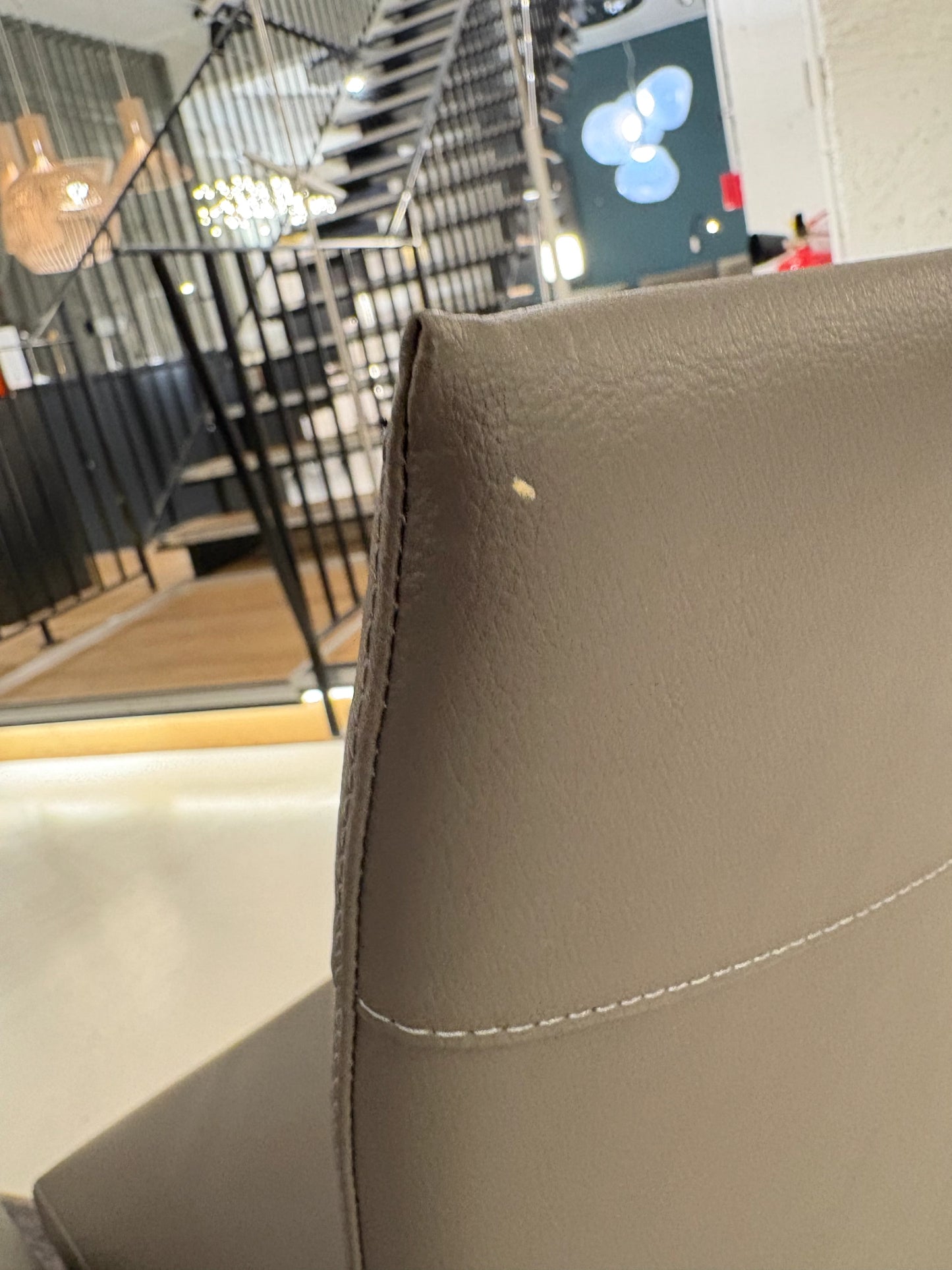 Norma B Chaise Outlet
