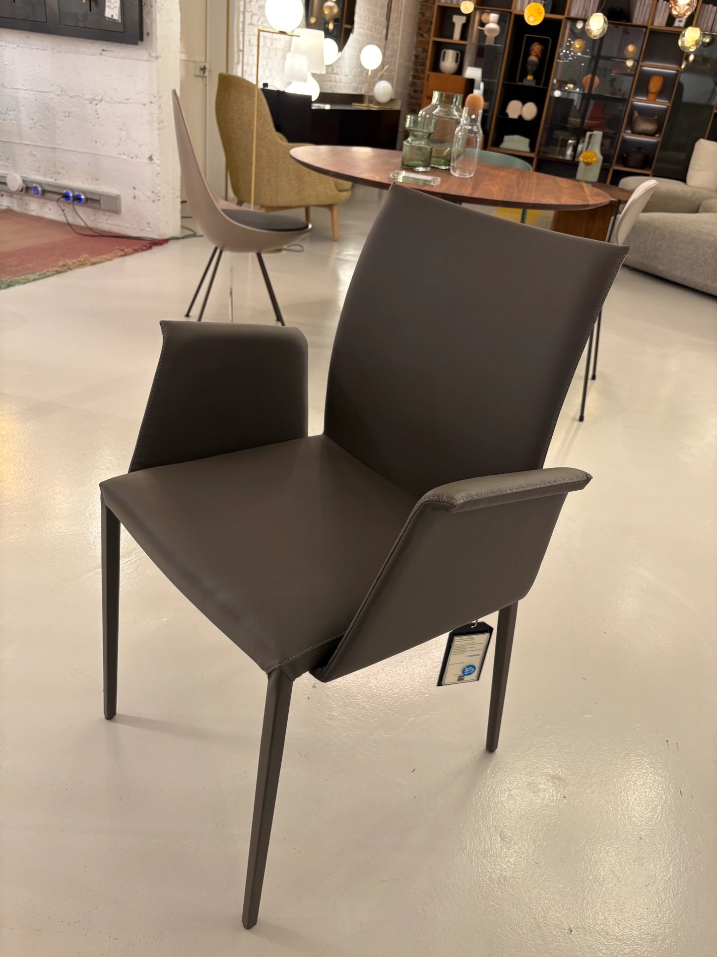Norma B Chaise Outlet