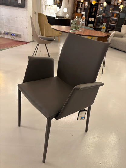 Norma B Chaise Outlet