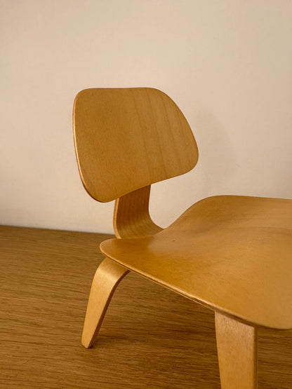 Eames LCW natural Miniature Outlet