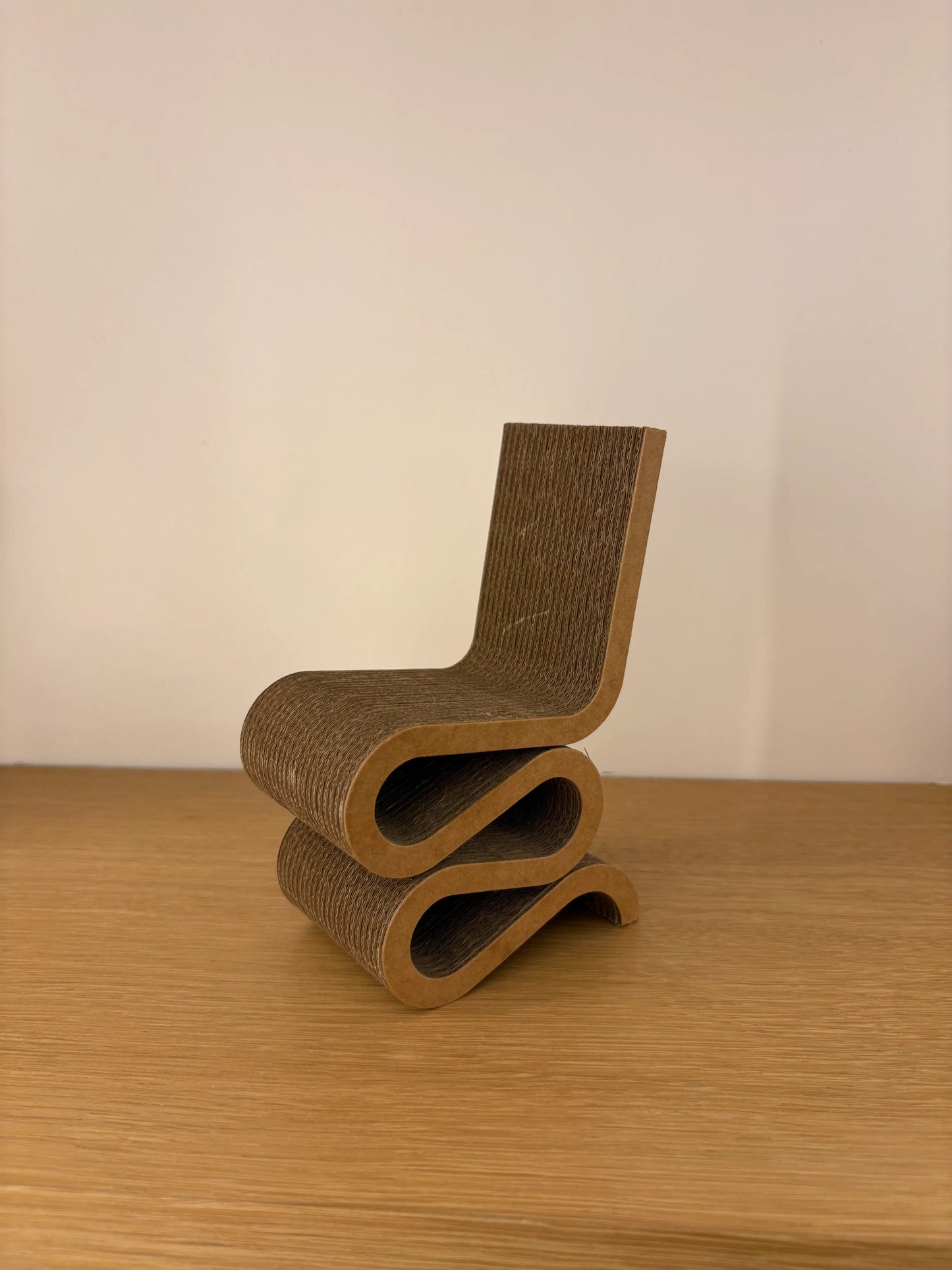 Gehry Wiggle Side Chair Miniature Outlet