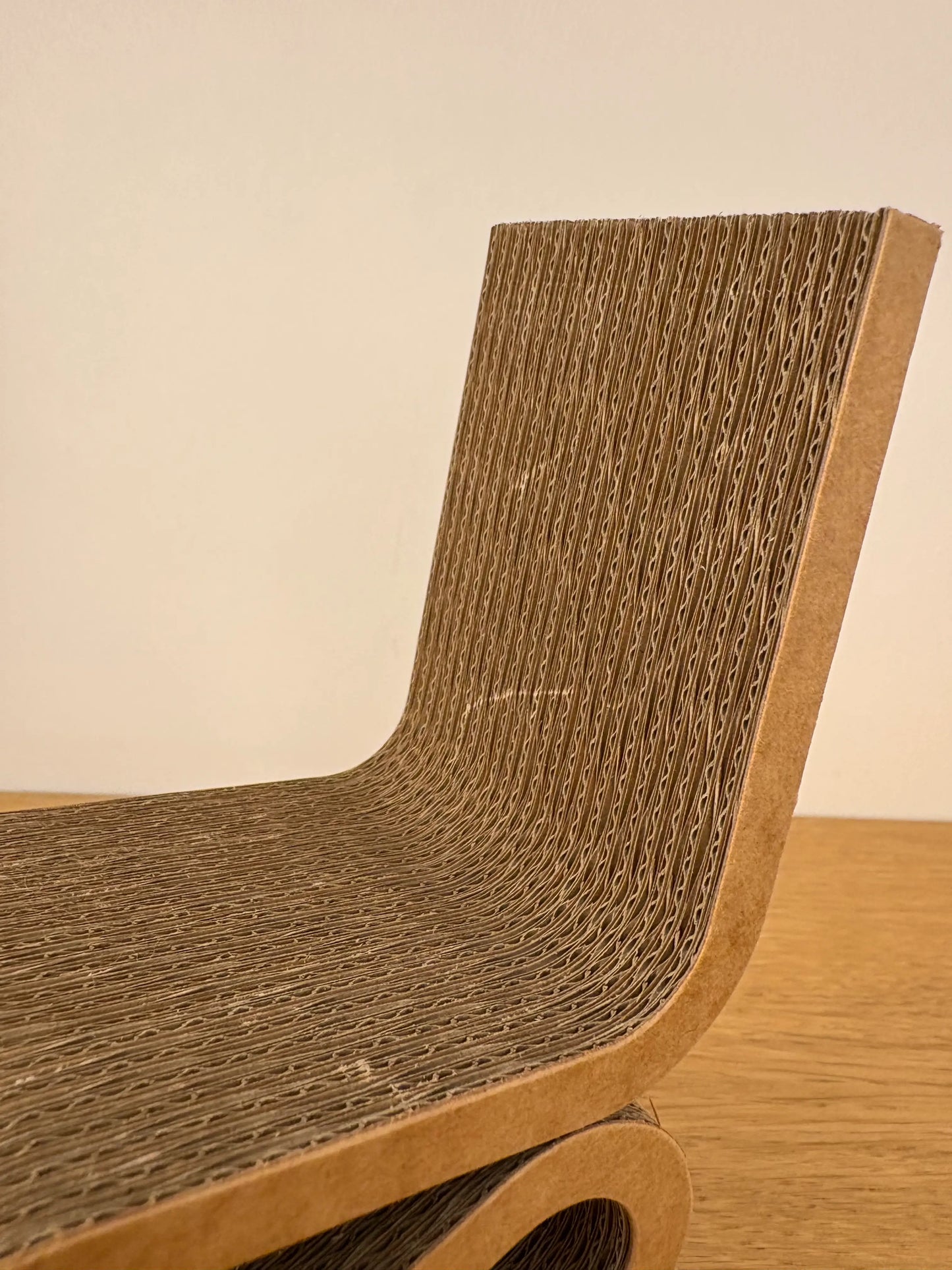 Gehry Wiggle Side Chair Miniature Outlet
