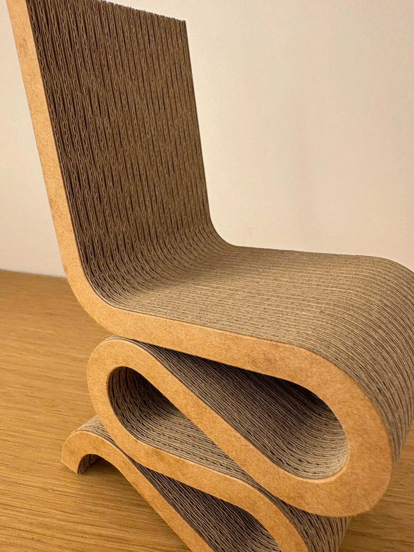 Gehry Wiggle Side Chair Miniature Outlet