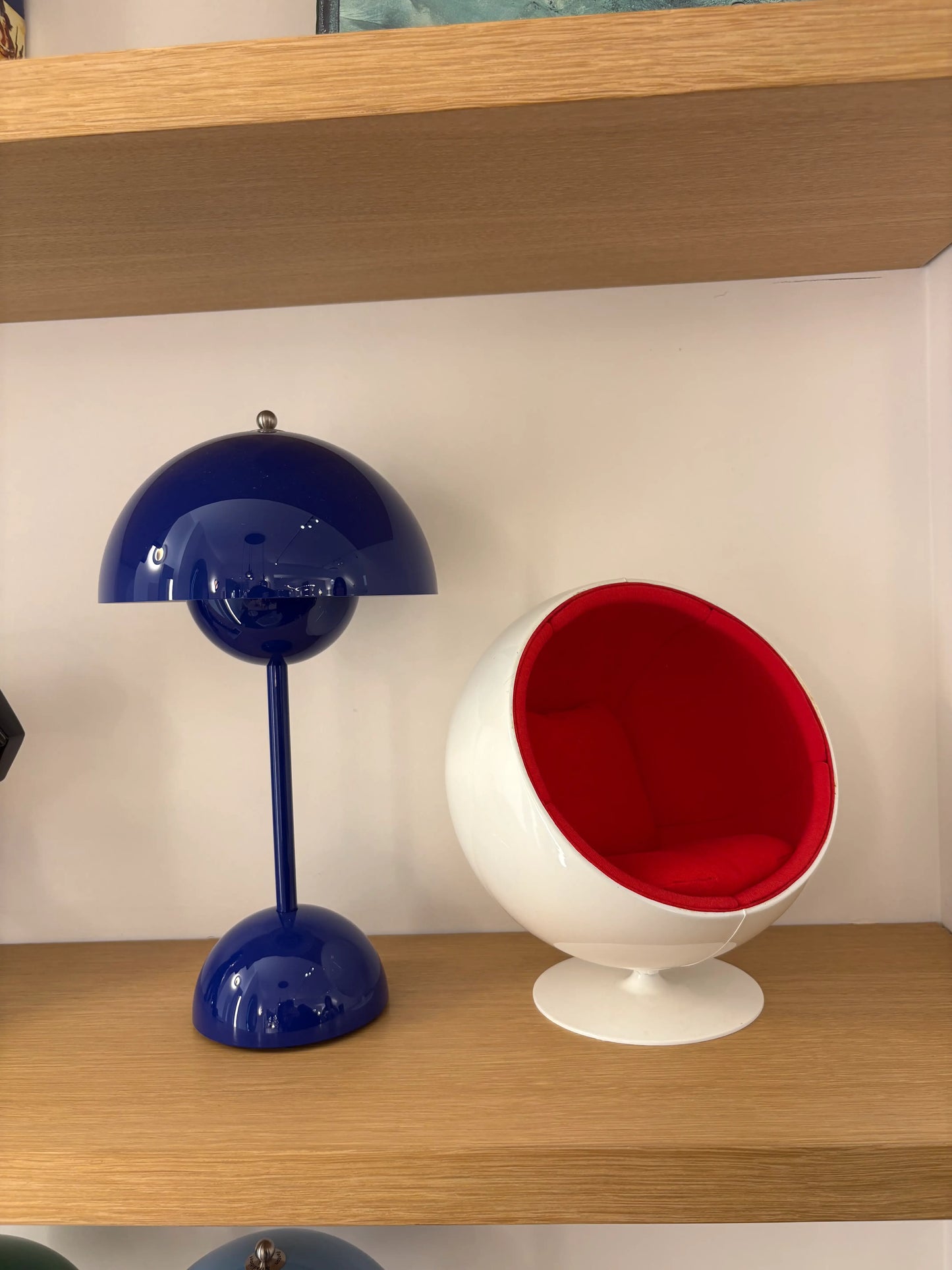 Ball Chair miniature Outlet
