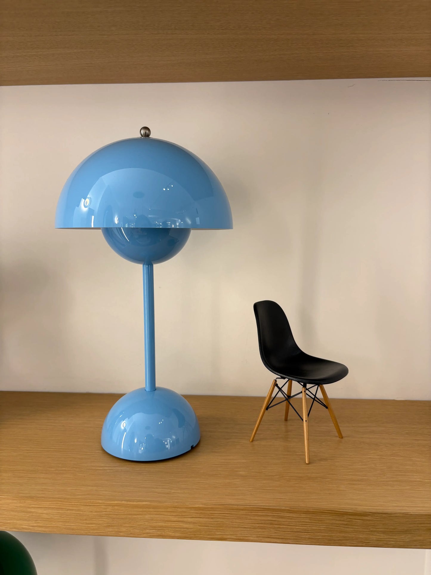 Eames DSW black Miniatures Outlet