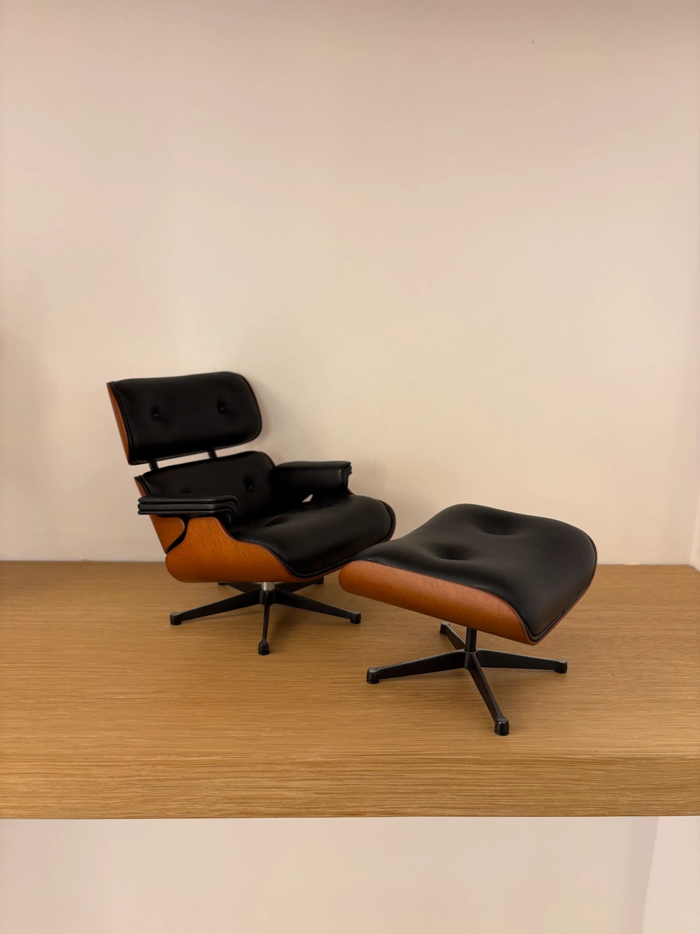 Eames Lounge Chair + Ottoman Miniatures Outlet