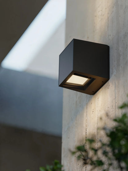 Gap Q Appliques Outdoor LED