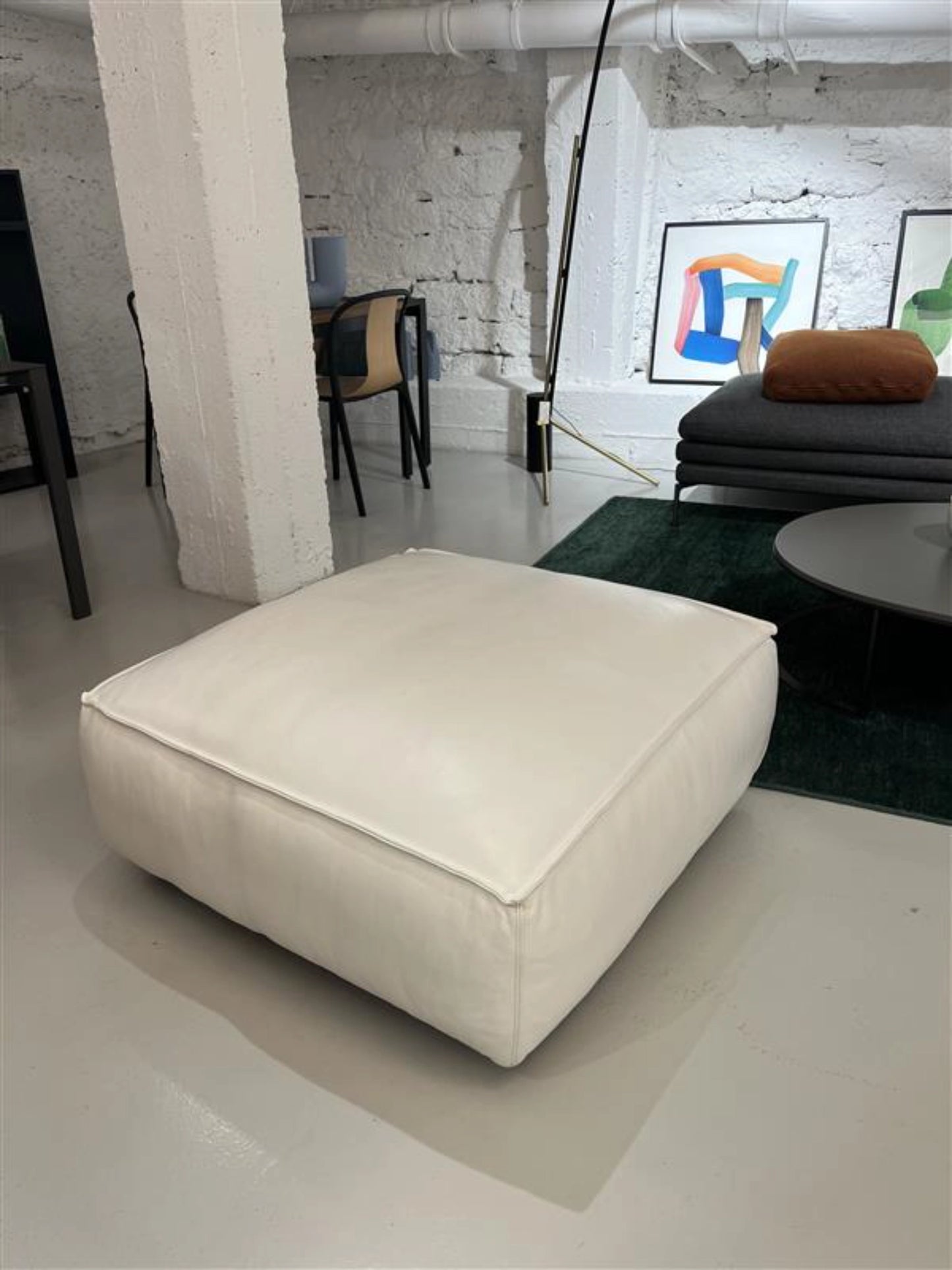Auguste Pouf Banquette Outlet