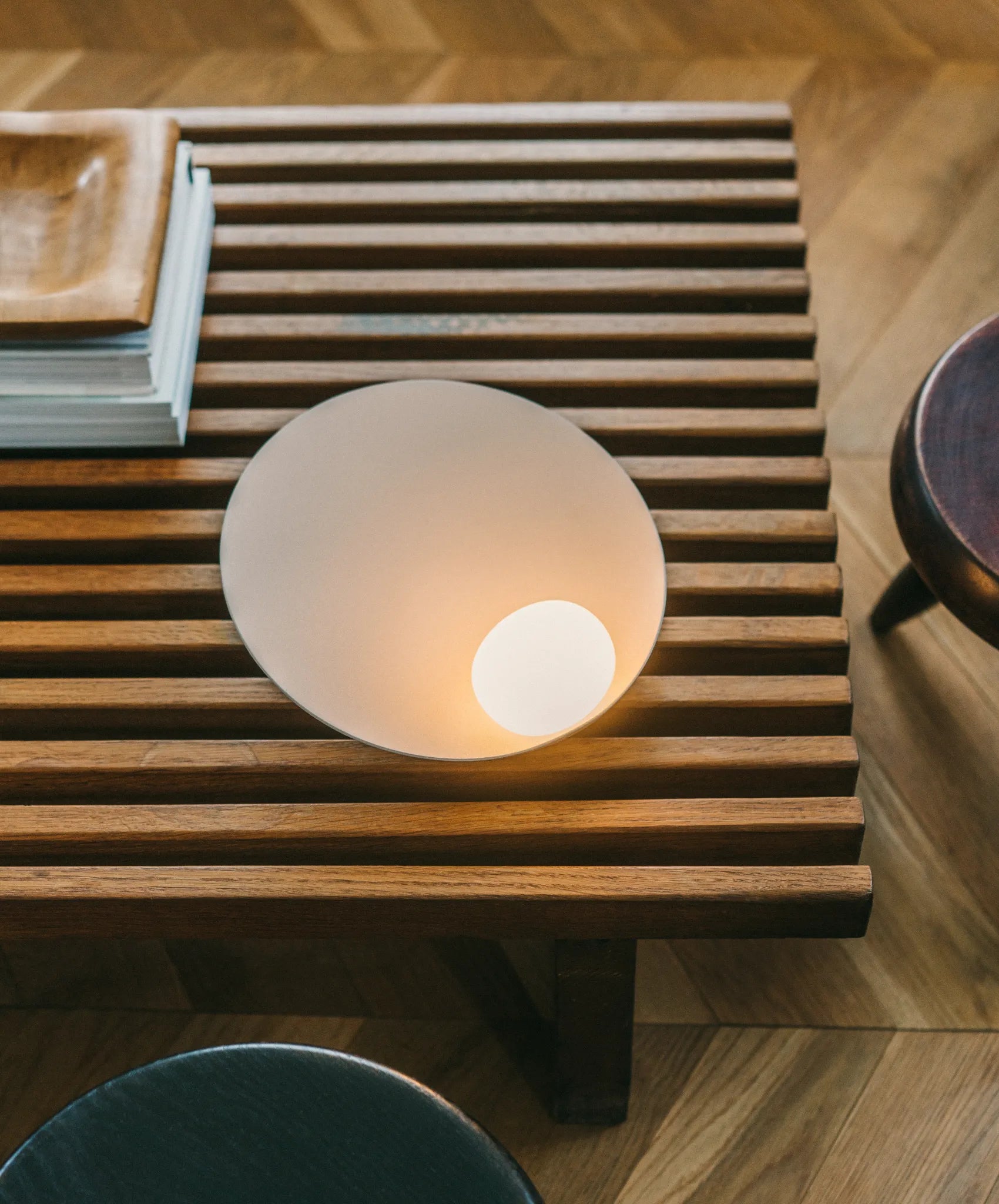 Luminaires Musa Lampes de table sans fil LED Vibia coloris Rose clair — vue alternative