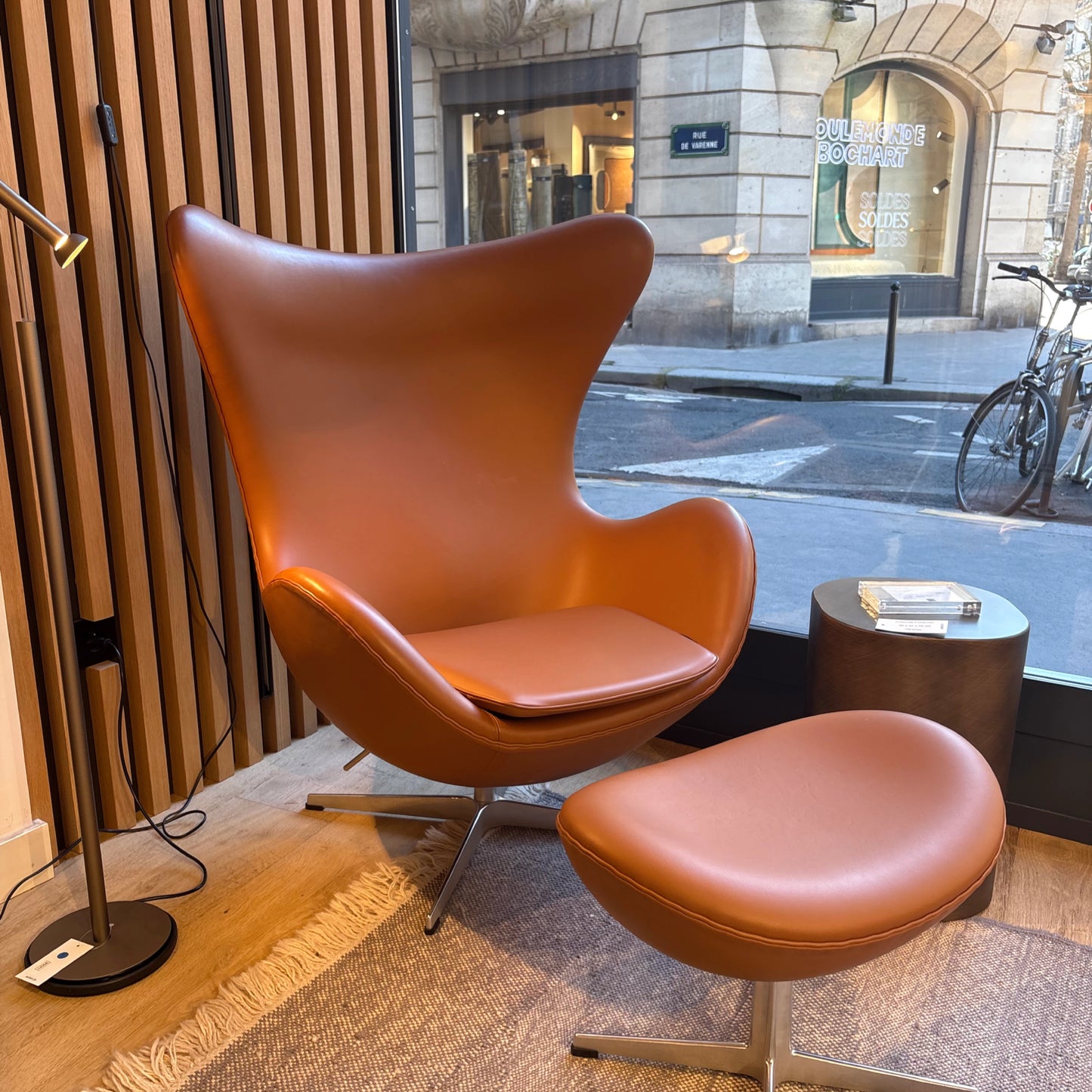 Egg Fauteuil et Ottoman Outlet