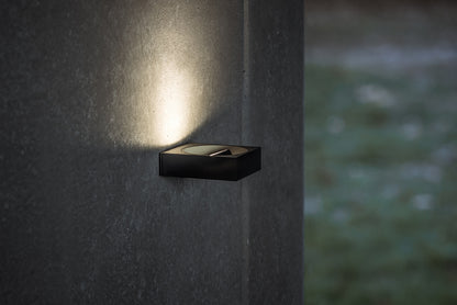 Pip Appliques Outdoor LED