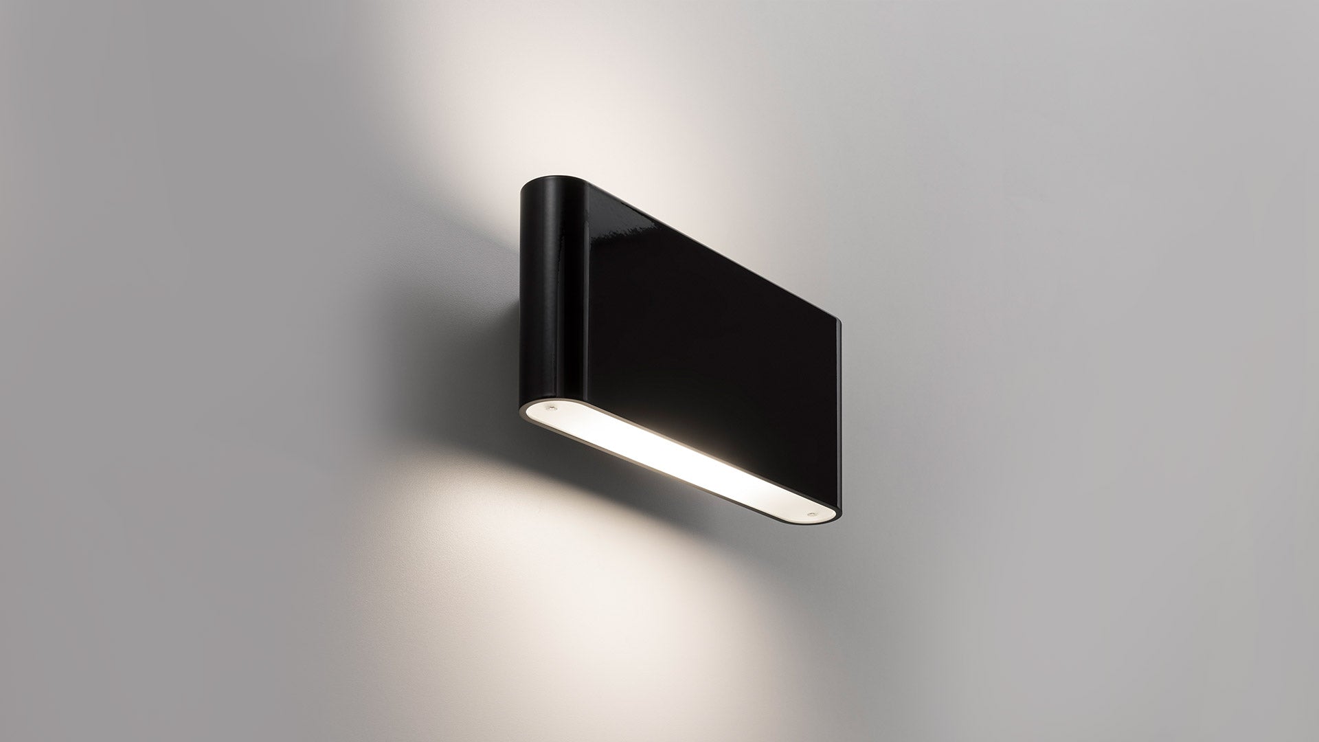 Luminaires Two Flags Appliques LED Artemide coloris Noir brillant