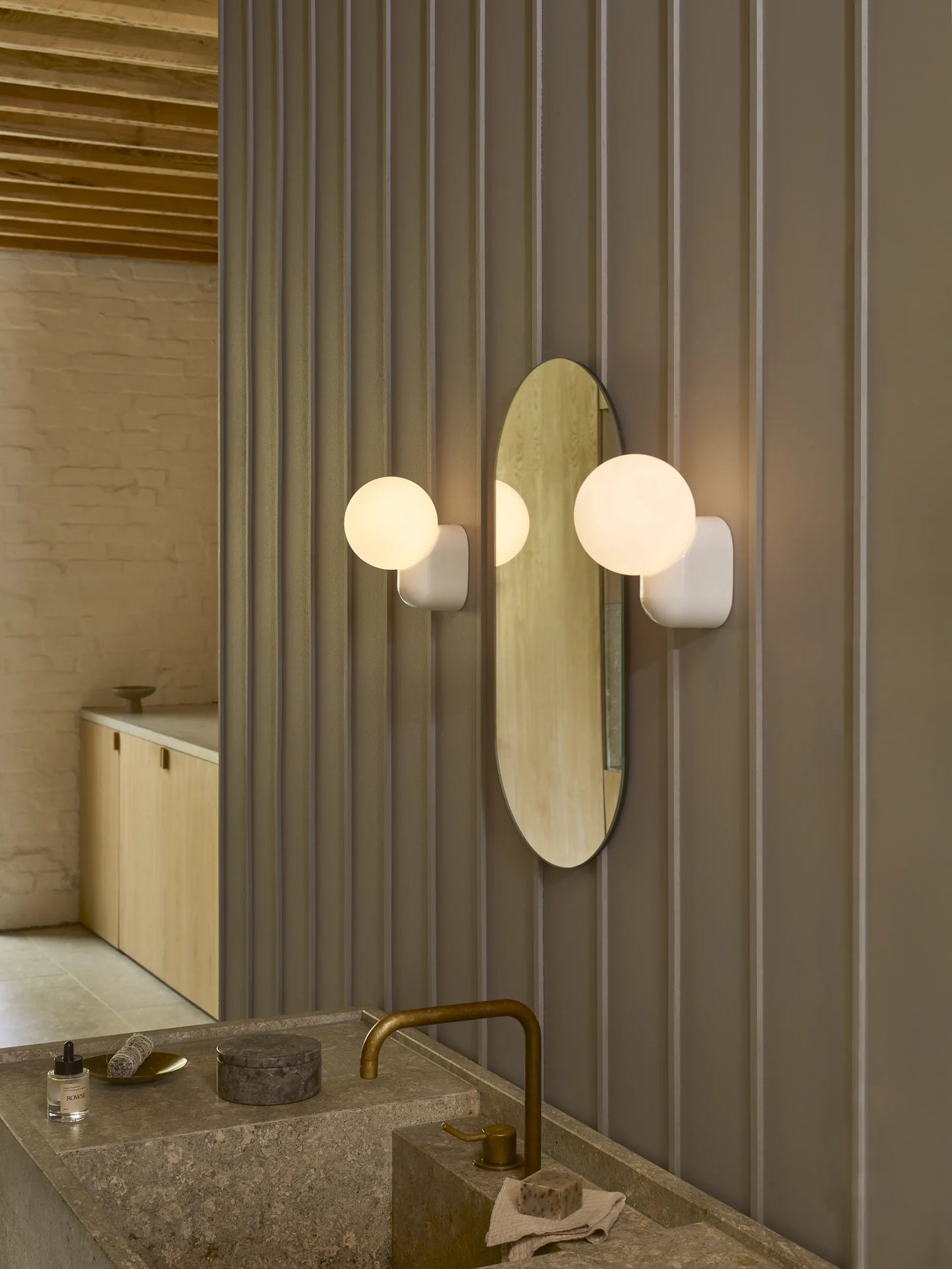 Lyra Single IP44 Appliques