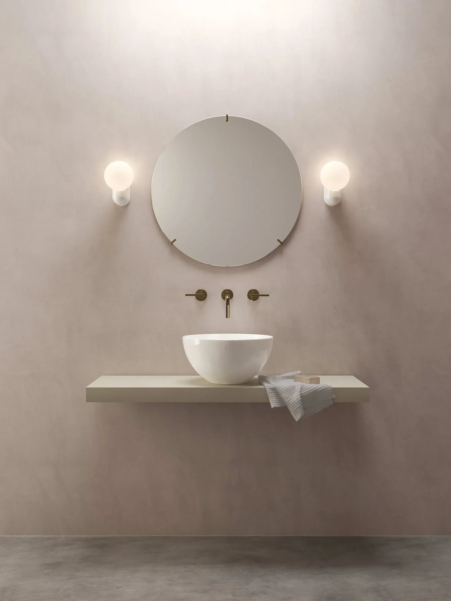 Lyra Single IP44 Appliques