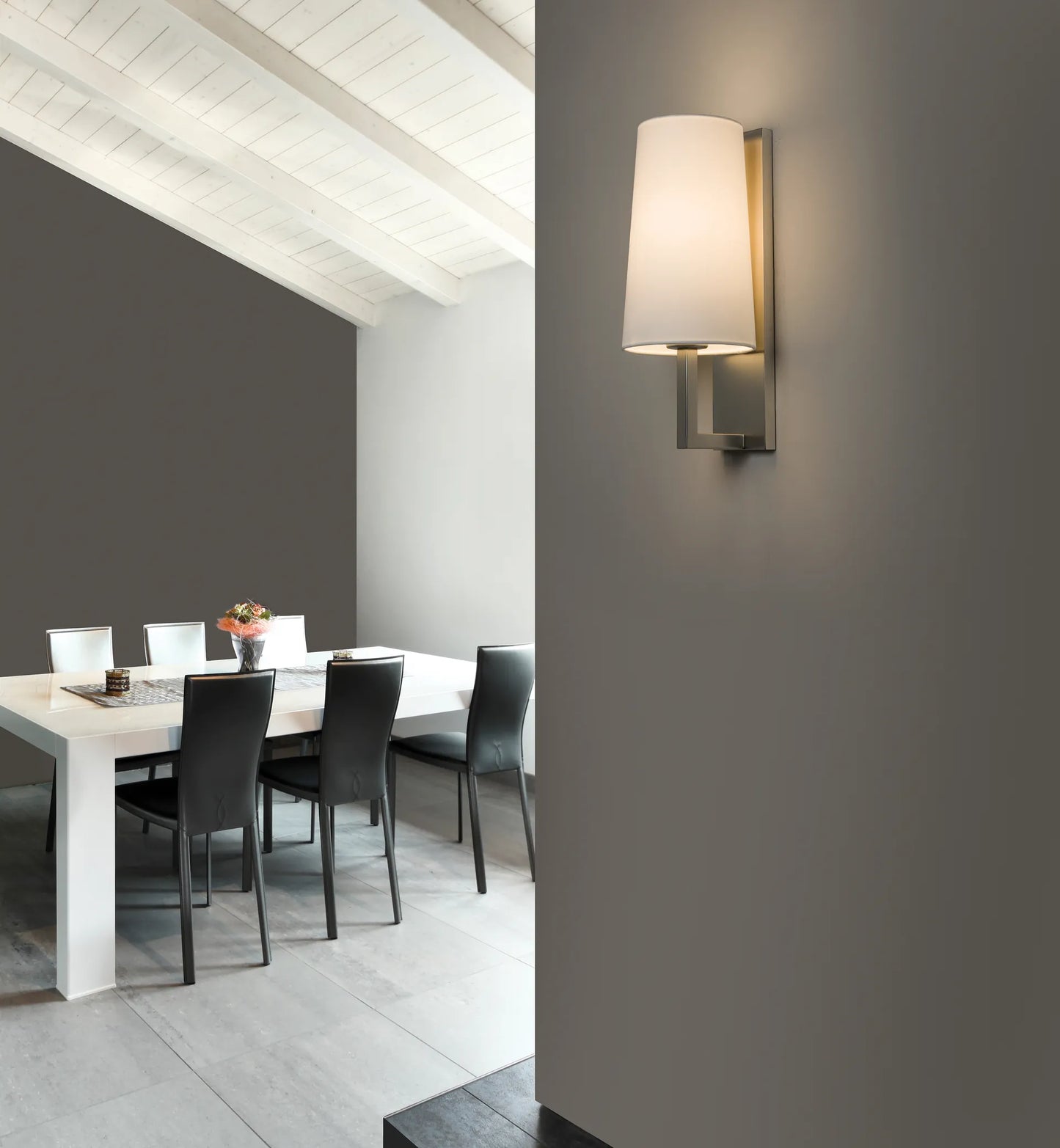 Riva 350 IP44 Appliques