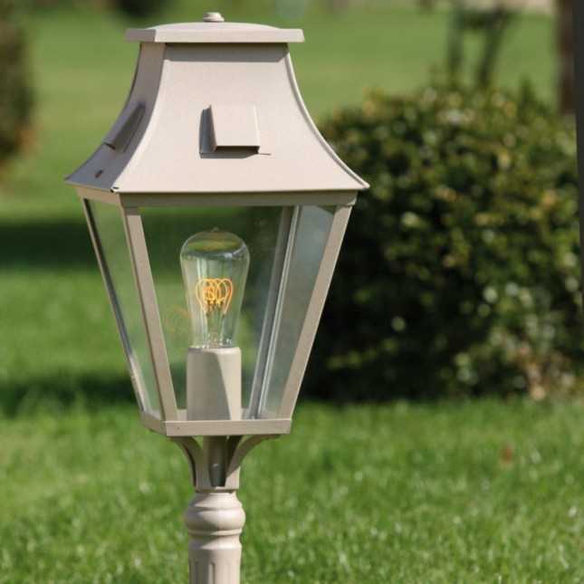 Vieille France N° 5 Bornes Outdoor
